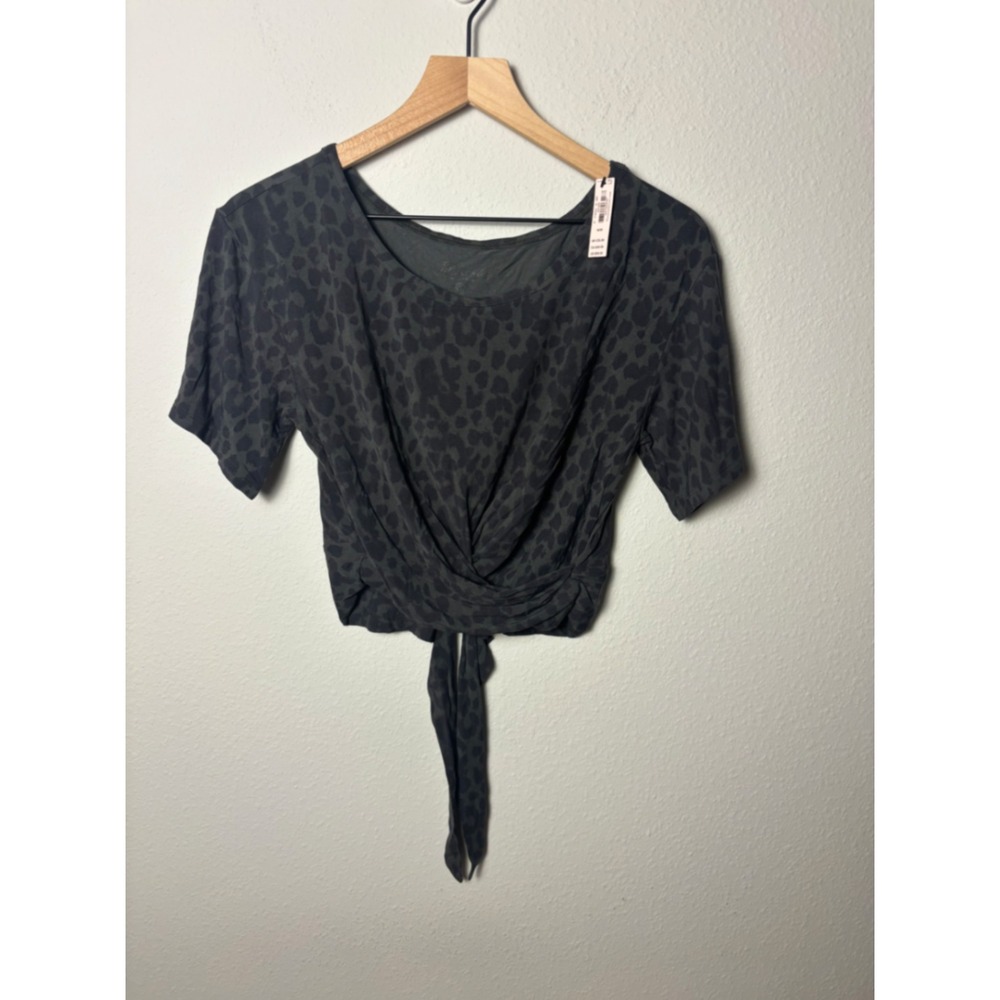 Victoria's Secret Heavenly Leopard Wrap Top Olive Black Short Sleeve Medium NWT